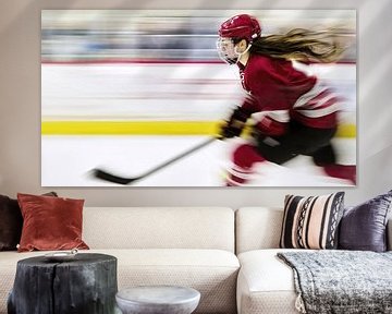 Ice hockey players in attack by Frank Heinz