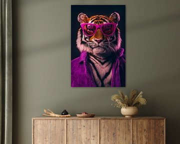 Cooler Tiger mit Sonnenbrille und Shirt von Poster Art Shop