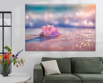 Sanfte Wellen und Muschel am Strand von Poster Art Shop