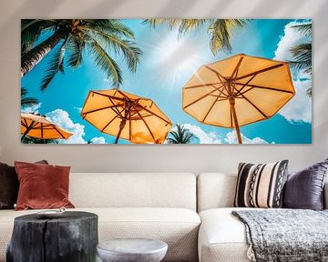 Parasols sous les palmiers sur la plage sur Poster Art Shop