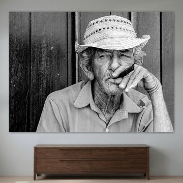Old Cuban sigar lover by Jack Koning
