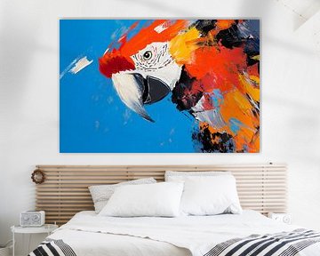 Kleurrijke ara tegen een hemelsblauwe achtergrond van Poster Art Shop
