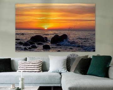 Küstenlandschaft auf Rügen am Strand bei Sonnenuntergang am Kap Arkona von Animaflora PicsStock