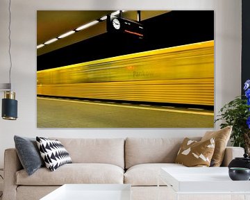 Metrostation op de U2-lijn in Berlijn-Pankow van Silva Wischeropp