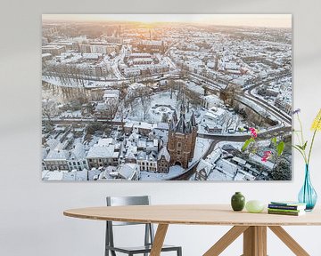 Zwolle Sassenpoort oude poort tijdens een koude winterochtend van Sjoerd van der Wal Fotografie