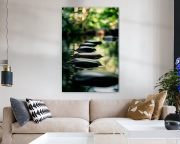Stenen in het water - Groene sfeer van Poster Art Shop