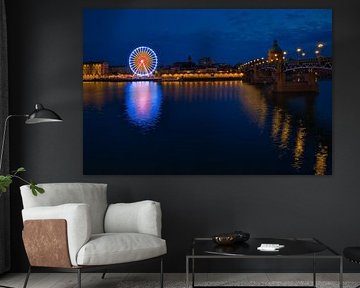 Toulouse bij nacht aan de rivier van Skyfall