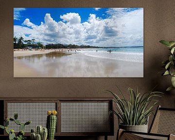 Het strand van Noosa Heads - Queensland, Australië van Be More Outdoor
