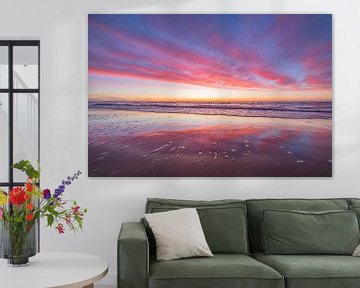 Reflection on the beach by Yanuschka | Fotografie Noordwijk