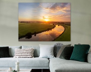 Vecht zonsopgang over de rivier  gezien van bovenaf van Sjoerd van der Wal Fotografie