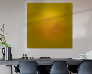 Minimalisme in olijfgroen en oranje. van Alie Ekkelenkamp
