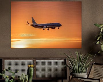 KLM Boeing 737 land tijdens zonnige ochtend van Maxwell Pels