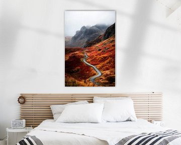 Herbstliche Berglandschaft mit Straße von Poster Art Shop