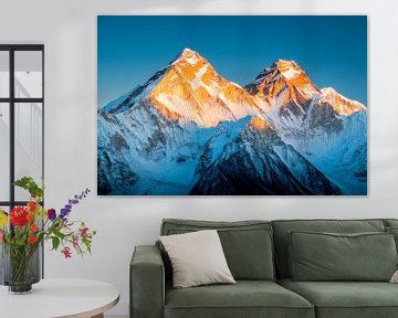 De toppen van de Himalaya in het ochtendlicht van Poster Art Shop