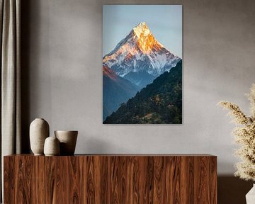 Besneeuwde top bij zonsopgang van Poster Art Shop