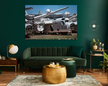 Wrak van een US Navy S-2 Tracker staat in de woestijn van HB Photography