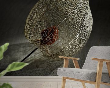 In the spotlight: Lantern with beautiful grain structure by Marjolijn van den Berg