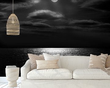 Vollmond auf hoher See von Corinne Welp