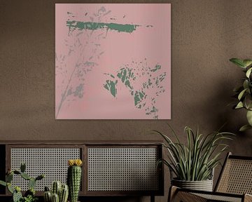 Grijs, groen en stoffig roze. Zachte en tedere botanische kunst in pasteltinten. van Dina Dankers