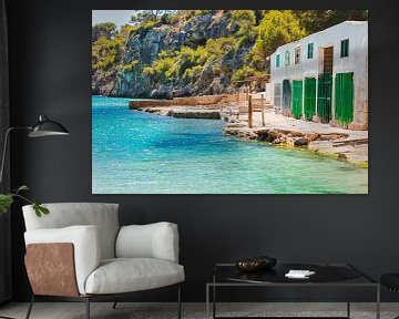 Mallorca strand met boothuis en turquoise zee van Mustafa Kurnaz