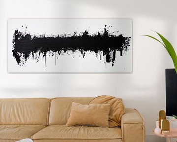 Zwarte penseelstreek - minimalistisch kunstwerk van Poster Art Shop