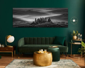 Monochrome Tuscany in 6x17 format, Podere Belvedere
