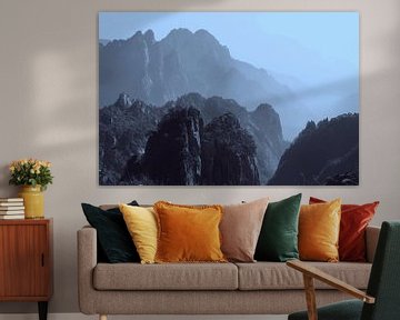 Yellow Mountains Huangshan van Inge Hogenbijl