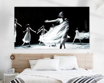 Ballet dancers in flowing movement by Frank Heinz