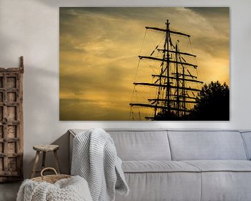Tall Ship in goud Sail Amsterdam van Ton de Koning