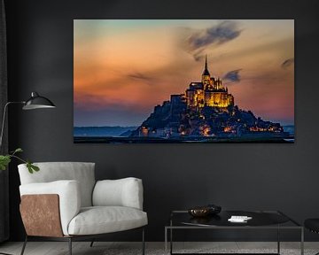 Bedevaartsoord Mont Saint Michel by Roy Poots