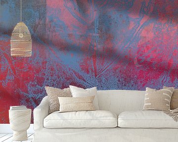 Blaues Blatt auf Rot und Rosa. Moderne botanische Kunst. von Dina Dankers