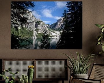 Dolomieten, Lago di Braies, Italie van Kees van Dun