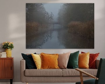 Brug in de mist in Alkmaar van peterheinspictures