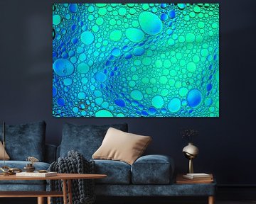 Colorful bubbles van Ilya Korzelius