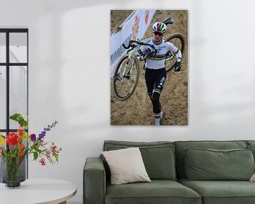 Fem van Empel schoudert de wereldkampioenen fiets van FreddyFinn