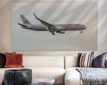 American Airlines Boeing 767 met bare metal romp. van Jaap van den Berg