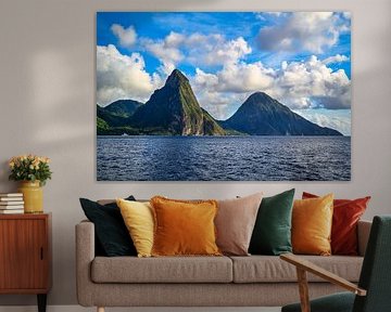 Uitzicht op het Petit Piton gebergte op St. Lucia in het Caribisch gebied