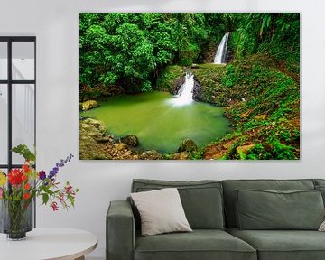 Uitzicht op de Seven Sisters watervallen op Grenada van Andreas Völkel