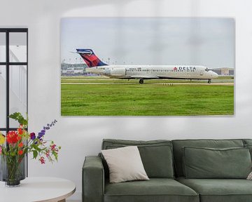 Taxiënde Delta Air Lines Boeing 717-200. van Jaap van den Berg