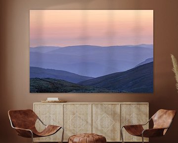 Colourful sunrise in the mountains by Sander Ros