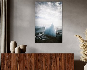 IJsberg bij Diamond Beach in IJsland van Pascal Deckarm