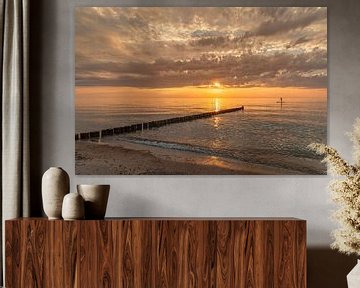 Zonsondergang op het strand bij de Baltische Zee van Markus Lange