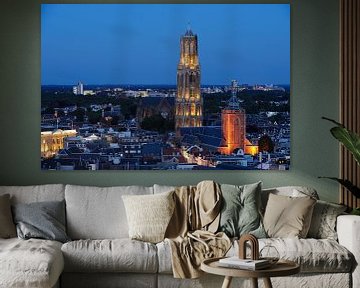 Paysage urbain d'Utrecht avec l'église Dom, la tour Dom et Buurkerk sur Donker Utrecht