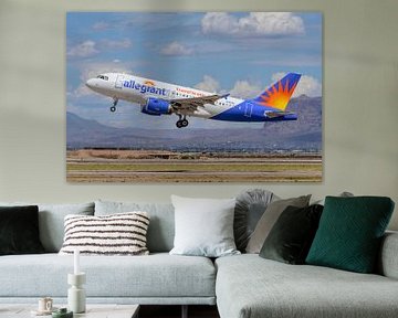 Take-off Allegiant Airbus A319-100 passagiersvliegtuig. van Jaap van den Berg