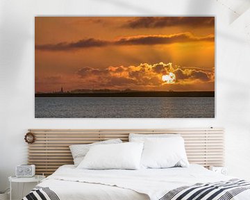 Wolphaartsdijk met ondergaande zon van Jan Jongejan