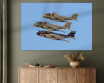 Flyby formatie van 3 Grumman EA-6B Prowlers. van Jaap van den Berg