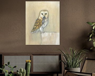 Barn owl with mouse by Tanja Koelemij