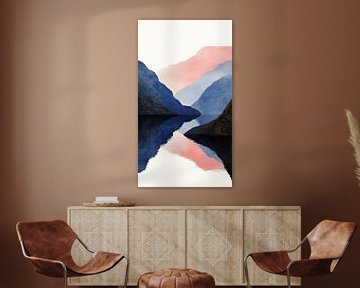 Verträumte Berge: Eine schöne Reflexion in der Stille von But First Framing
