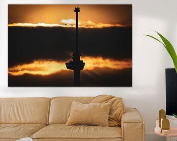 Euromast in de wolken van Esmée Fotografeert