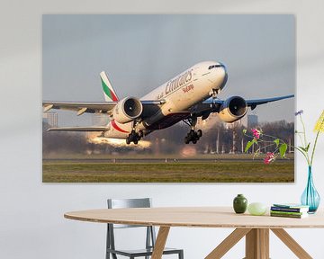 Emirates Cargo boeing 777 take off van Arthur Bruinen